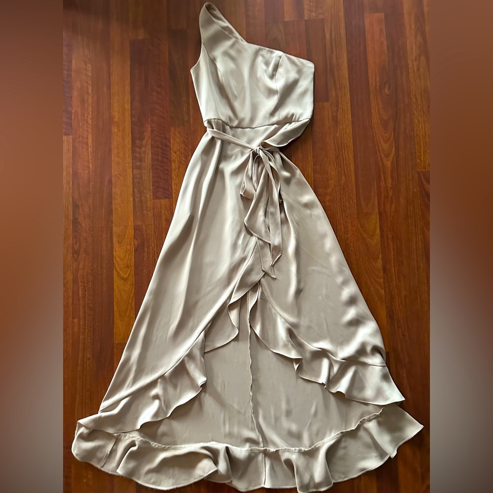 Elegant Cream One-Shoulder Dress